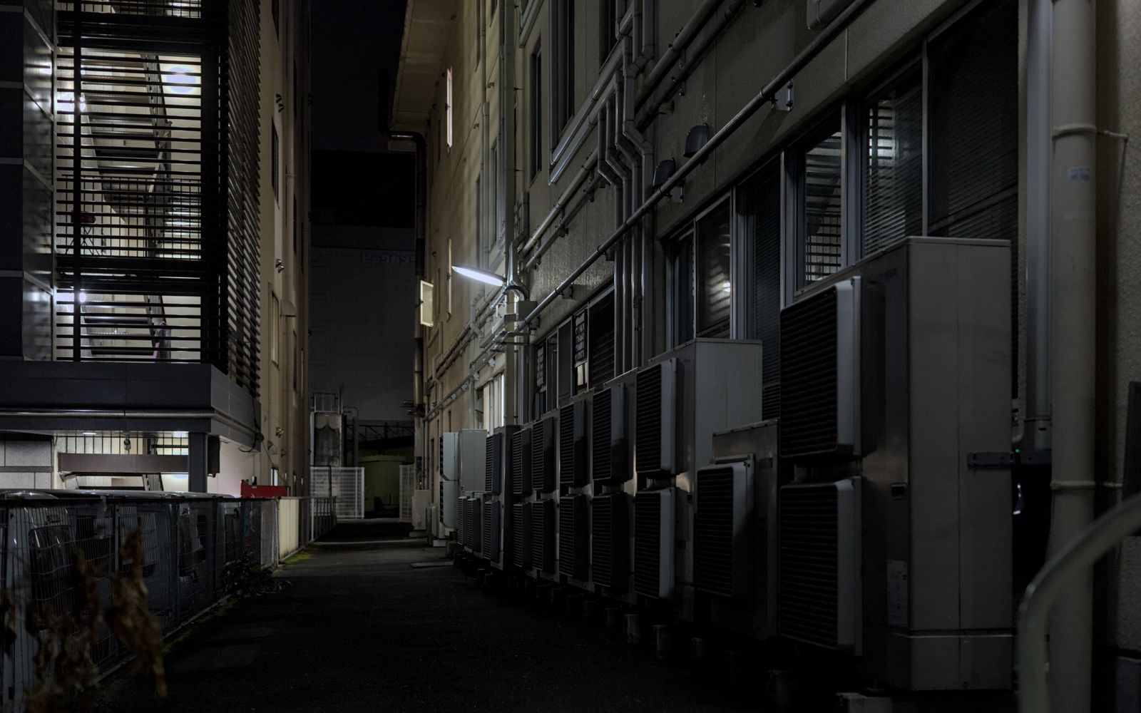 Outdoor air conditioning units